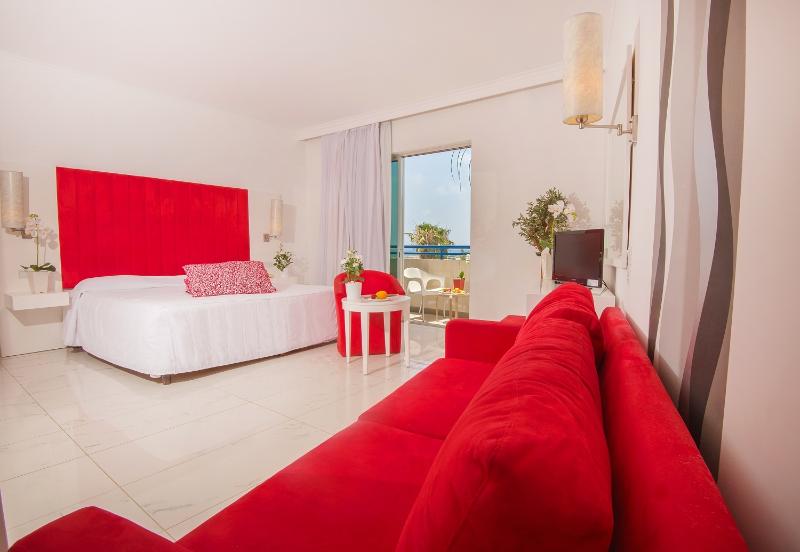 The Dome Beach Hotel & Resort - Oda