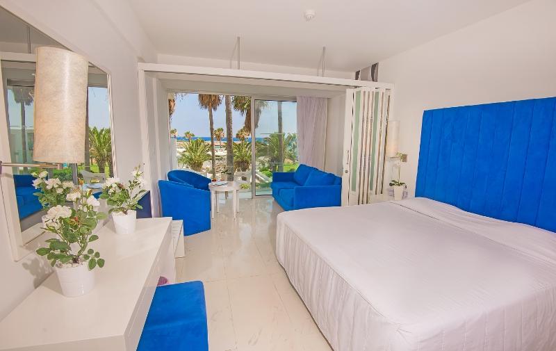 The Dome Beach Hotel & Resort - Oda