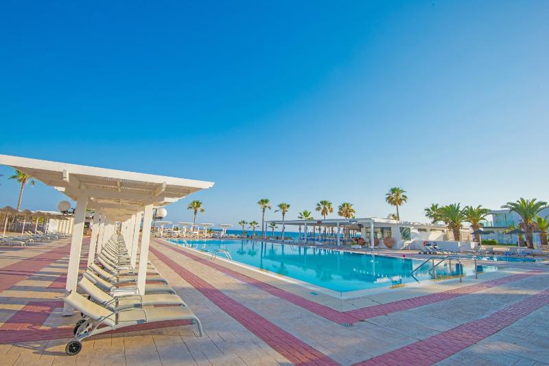 The Dome Beach Hotel & Resort - Havuz