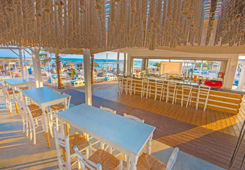 The Dome Beach Hotel & Resort - Restoran