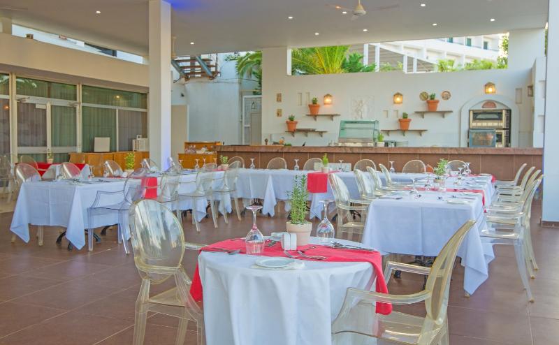 The Dome Beach Hotel & Resort - Restoran