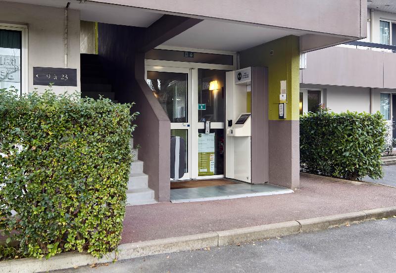 B&B HOTEL Saclay - Genel