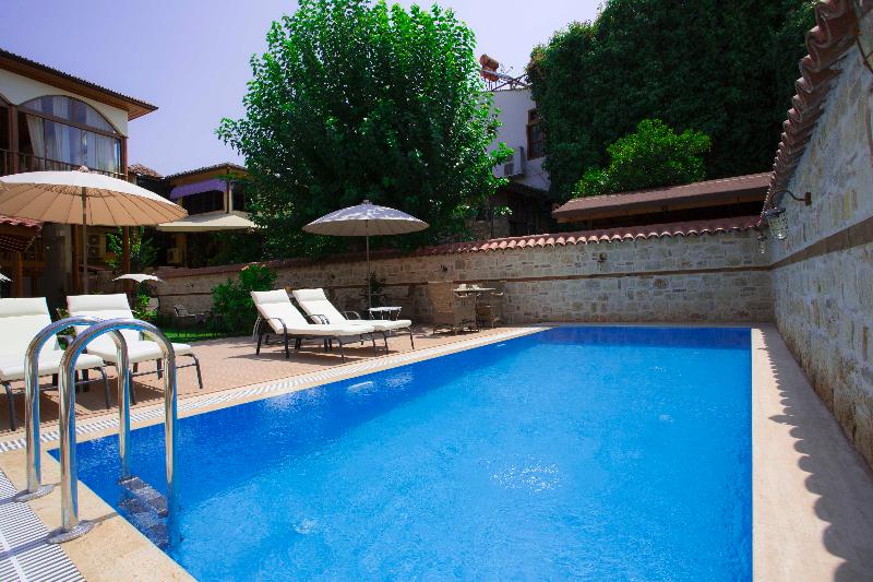Char Me Boutique Hotel - Havuz