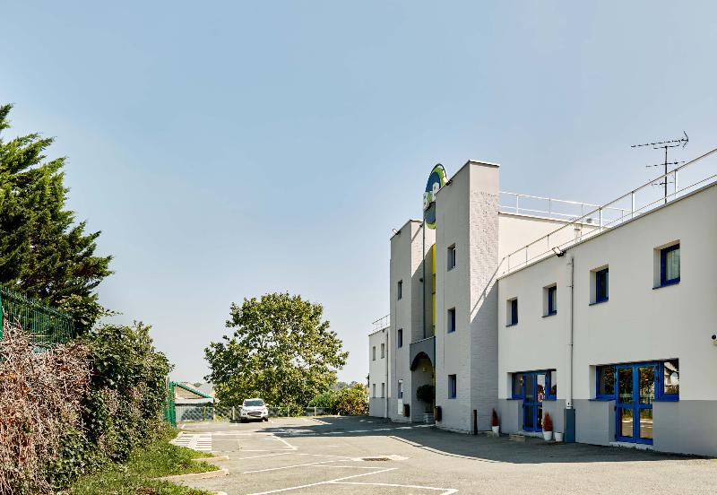 B&B HOTEL MONTLHERY - Genel
