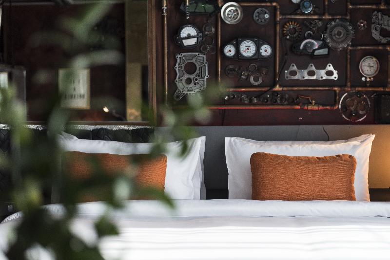 Mestyle Garage Hotel Bangkok - Oda
