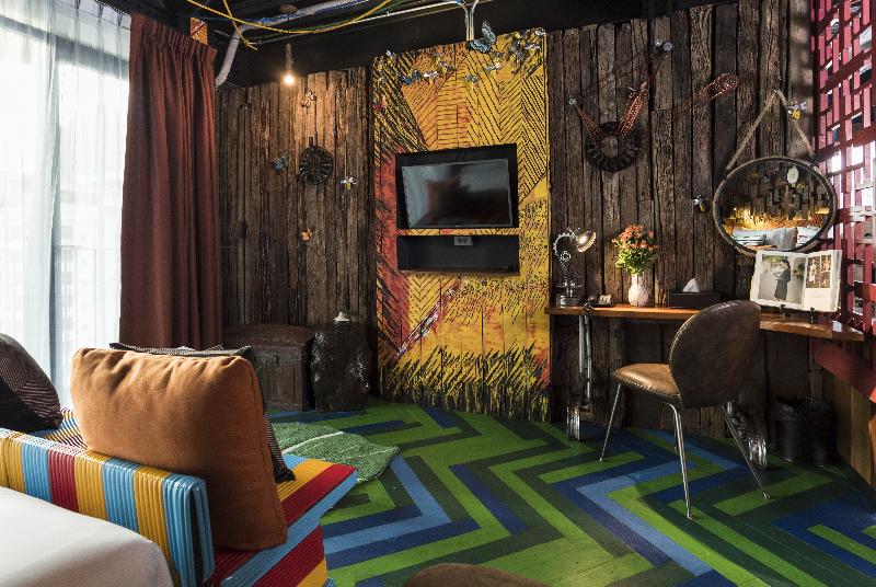 Mestyle Garage Hotel Bangkok - Oda