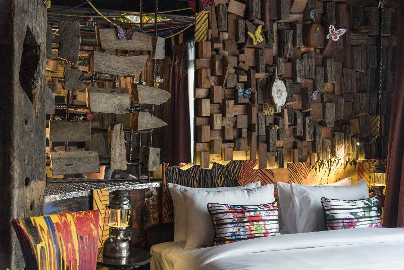 Mestyle Garage Hotel Bangkok - Oda