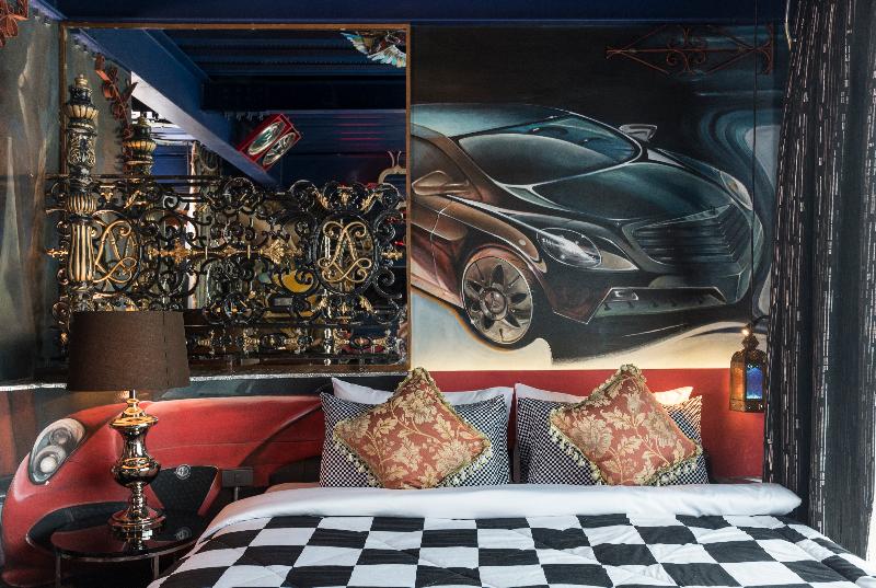 Mestyle Garage Hotel Bangkok - Oda