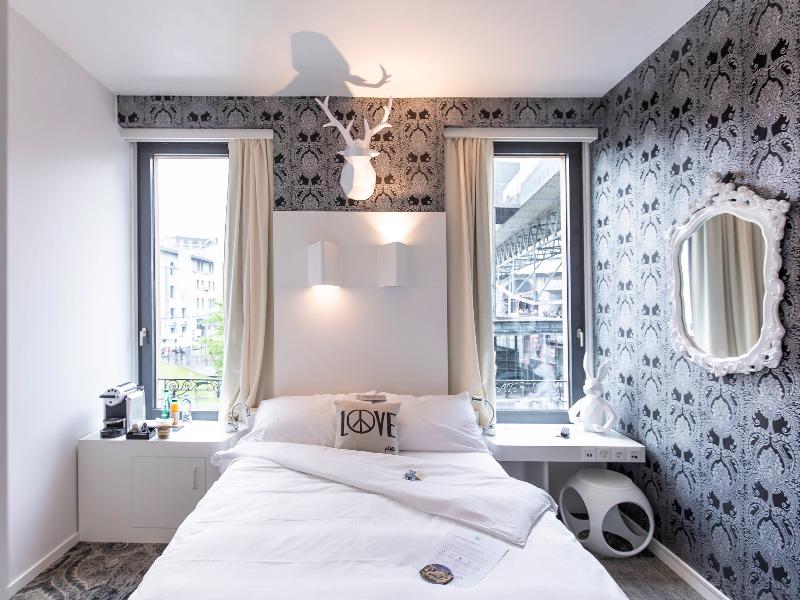 ibis styles Lausanne center Madhouse - Oda