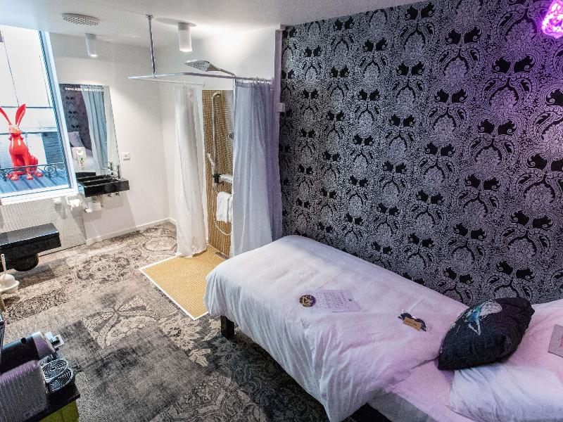 ibis styles Lausanne center Madhouse - Oda