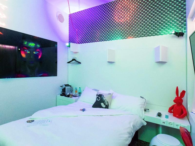 ibis styles Lausanne center Madhouse - Oda
