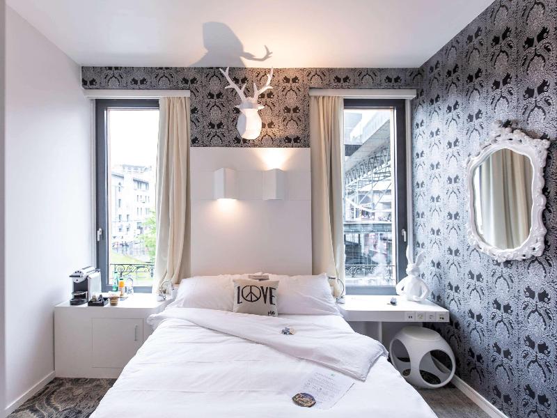 ibis styles Lausanne center Madhouse - Oda