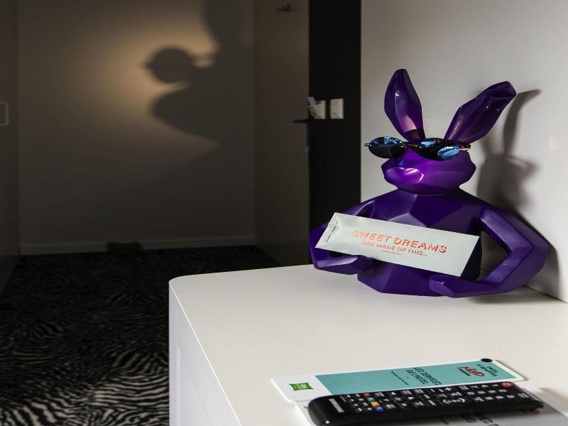 ibis styles Lausanne center Madhouse - Oda