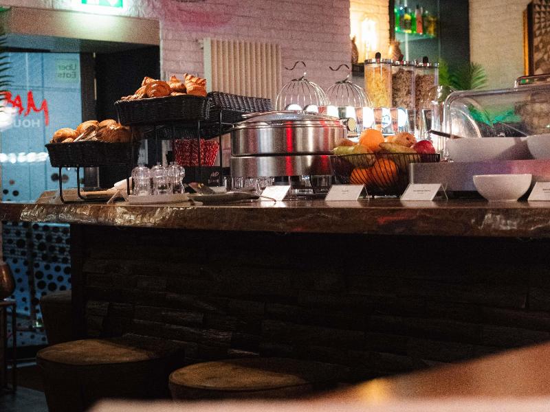 ibis styles Lausanne center Madhouse - Restoran
