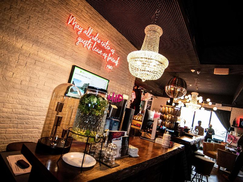ibis styles Lausanne center Madhouse - Restoran