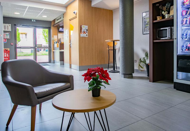 B&B HOTEL STRASBOURG Nord Artisans - Lobi