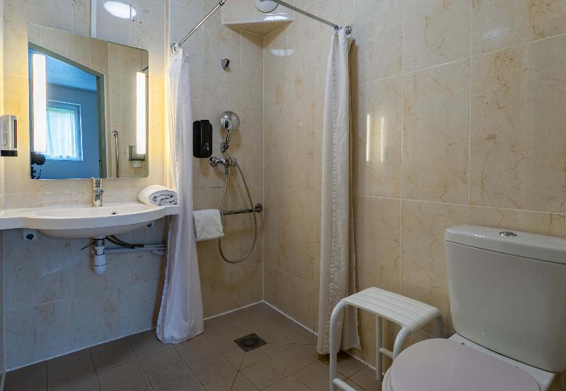 B&B HOTEL STRASBOURG Nord Artisans - Oda