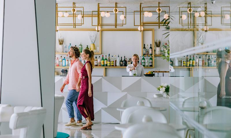 Ivi Mare - Designed for adults - Bar