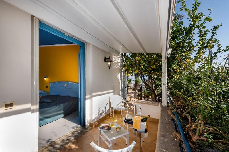 Hotel Mediterraneo Faro - Teras