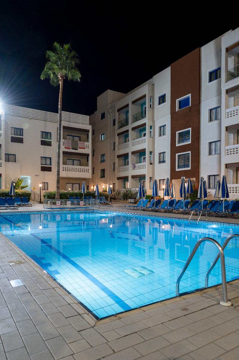 Kefalos Damon Hotel Apts - Havuz