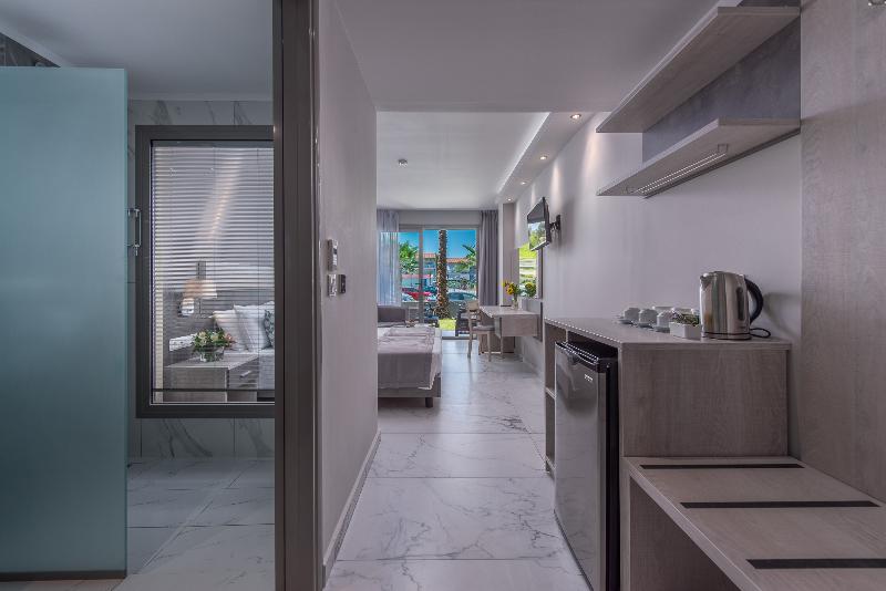 Dionysos Hotel and Studios - Oda