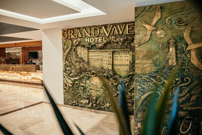 Grand Vaves Hotel - Lobi