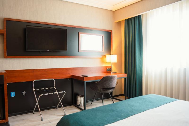 Grand Vaves Hotel - Oda