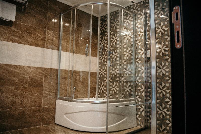 Grand Vaves Hotel - Oda