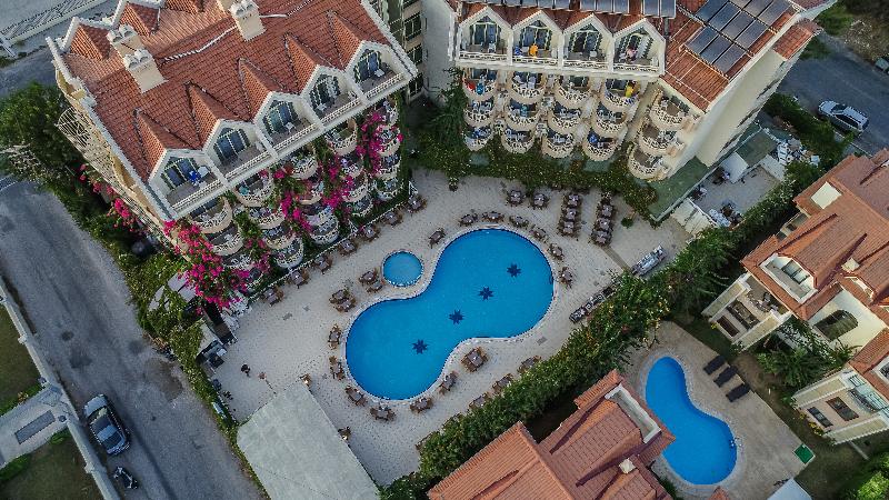 Grand Hotel Faros - Lobi