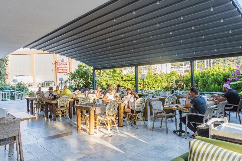 Grand Hotel Faros - Lobi