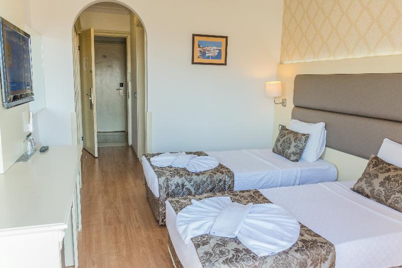 Grand Hotel Faros - Oda