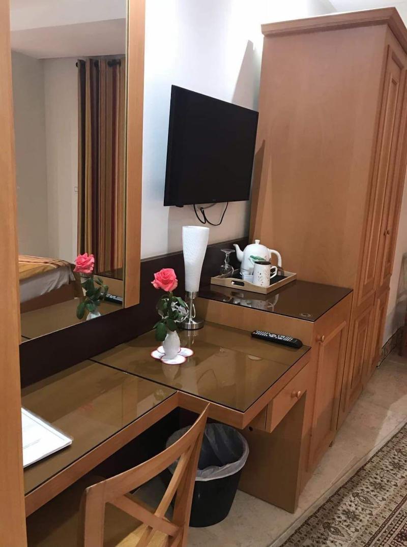 Julius Hotel - Oda