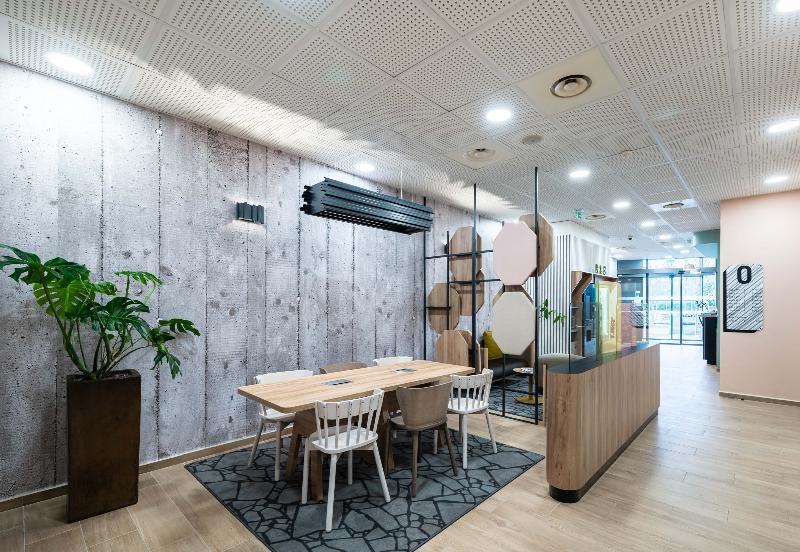 B&B HOTEL Lille Villeneuve d'Ascq Grand Stade - Lobi