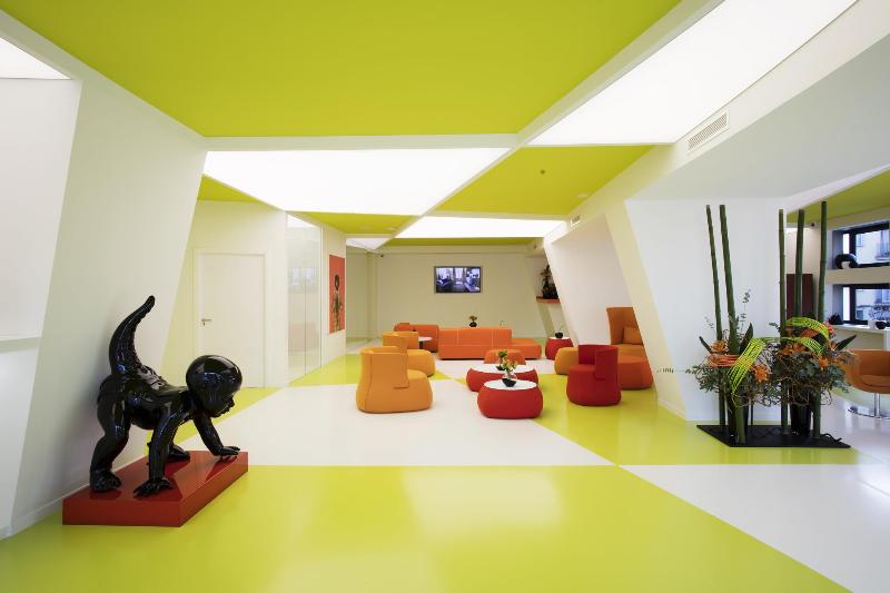 Cosmo Apartments Sants - Lobi