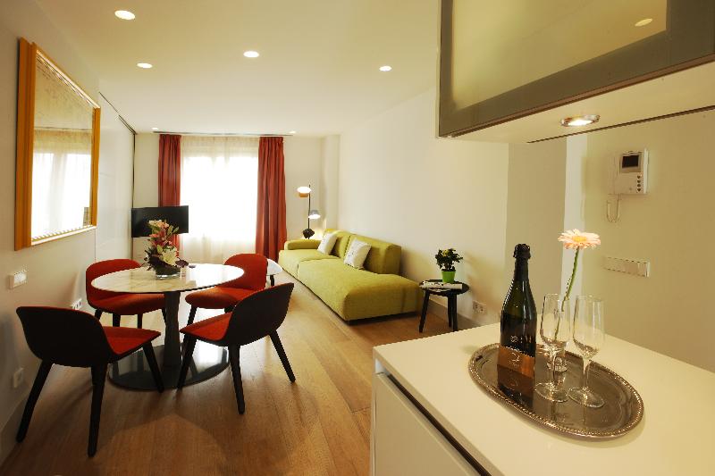 Cosmo Apartments Rambla de Catalunya - Lobi