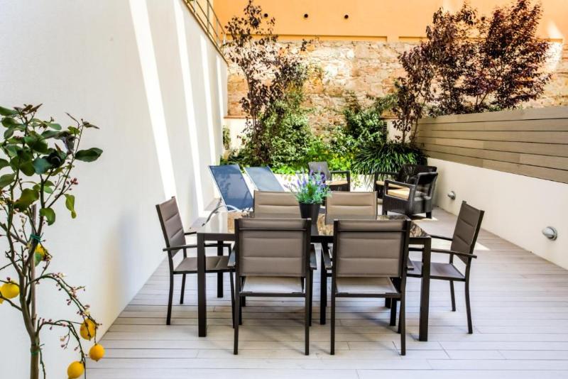 Cosmo Apartments Passeig de Gracia - Oda