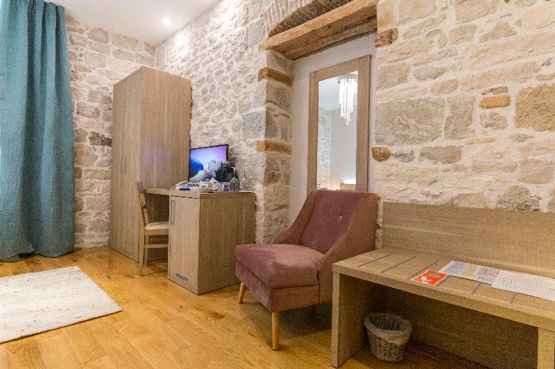 Tifani Luxury Rooms - Oda