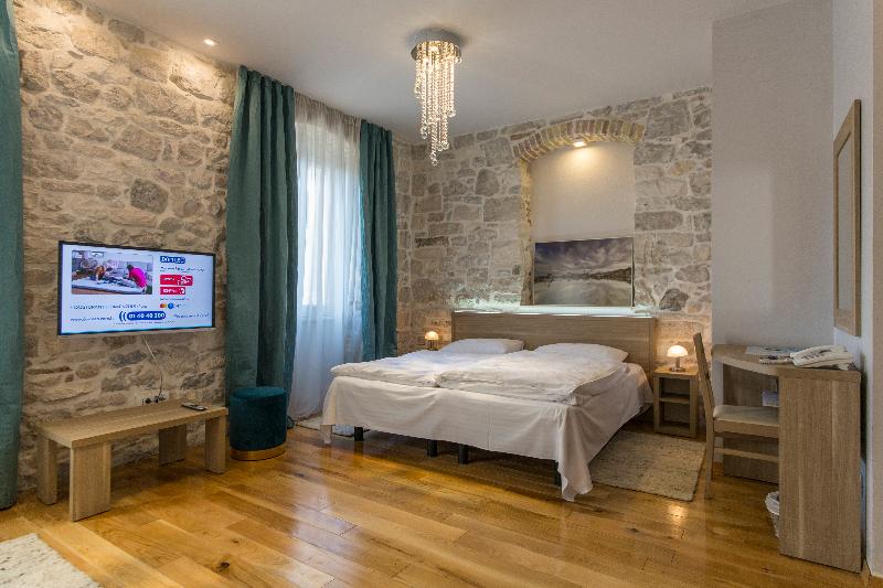 Tifani Luxury Rooms - Oda