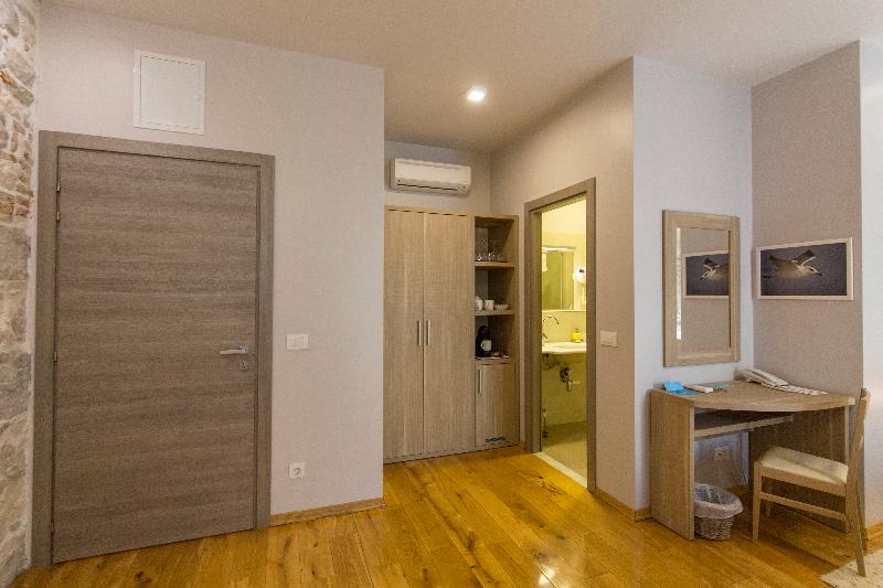 Tifani Luxury Rooms - Oda