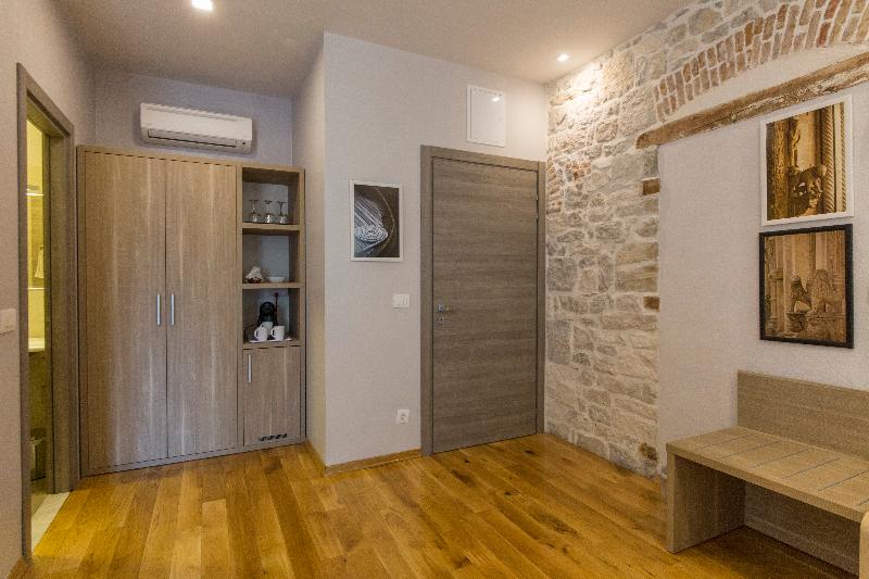 Tifani Luxury Rooms - Oda