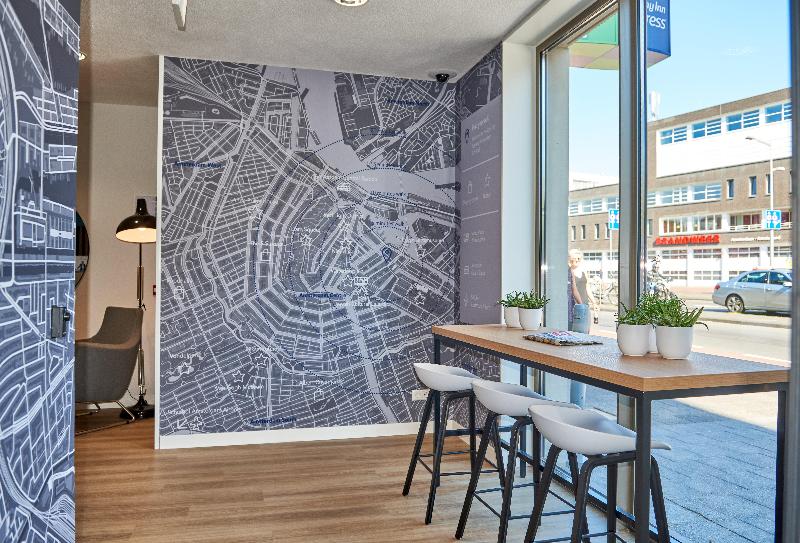 Holiday Inn Express Amsterdam - City Hall - Genel
