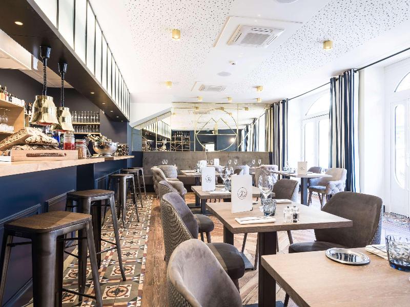 MADISON Saint Jean de Luz - Handwritten Collection - Bar