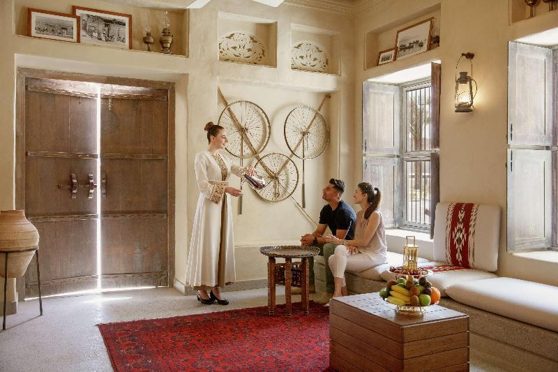 Al Seef Heritage Hotel Curio Collection by Hilton - Lobi