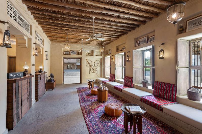 Al Seef Heritage Hotel Curio Collection by Hilton - Lobi