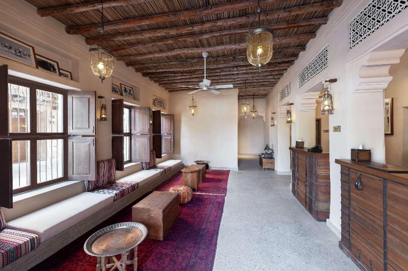 Al Seef Heritage Hotel Curio Collection by Hilton - Lobi