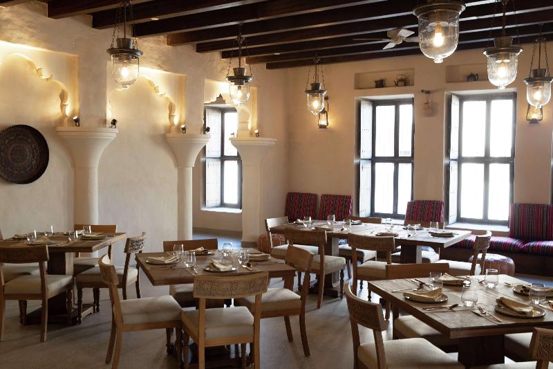 Al Seef Heritage Hotel Curio Collection by Hilton - Restoran