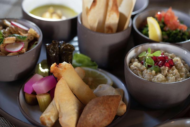 Al Seef Heritage Hotel Curio Collection by Hilton - Restoran