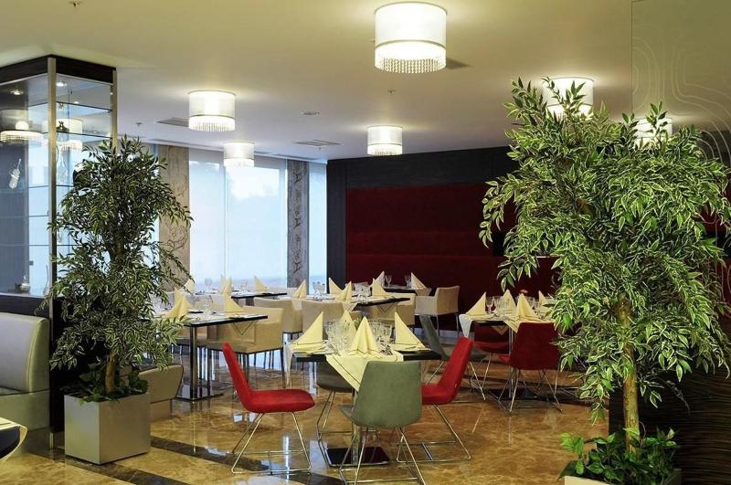 Demora Hotel - Restoran