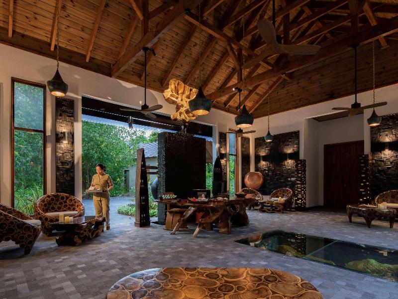 Kuredhivaru Resort & SPA Maldives - Oda