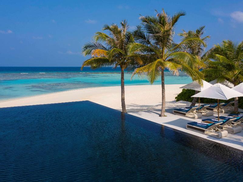 Kuredhivaru Resort & SPA Maldives - Havuz